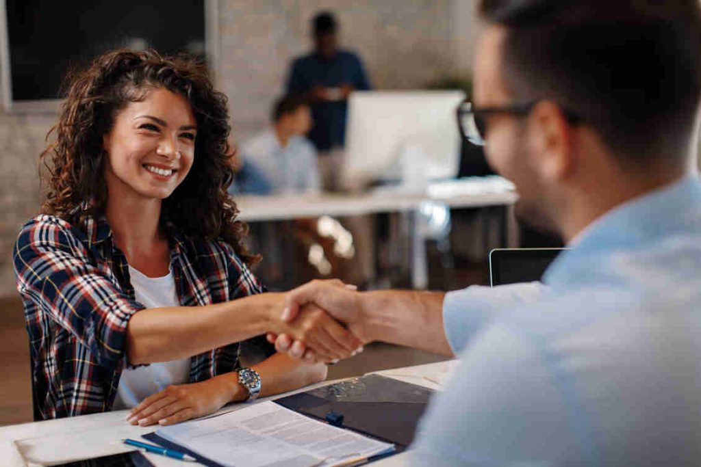 como hacer un contrato mercantil