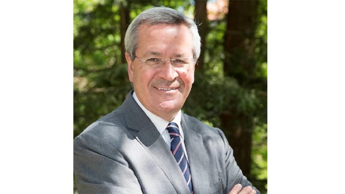 Entrevista a José María Suárez Quintanilla, presidente del Colegio de Odontólogos de A Coruña