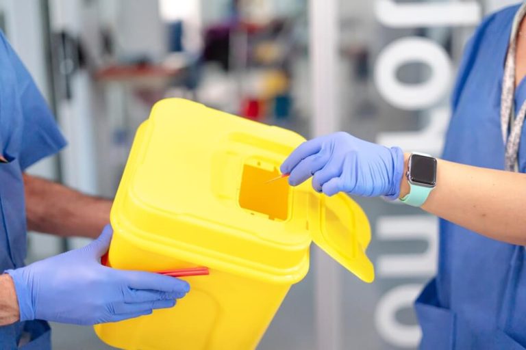 Gestión de residuos en clínica veterinaria: Cómo proceder